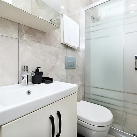 Modern With Elevator At Taksim&istiklal 아파트 이스탄불
