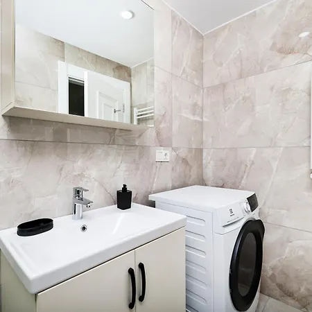 Modern With Elevator At Taksim&istiklal * 이스탄불