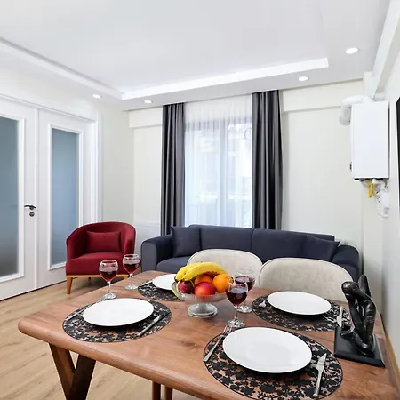 Modern With Elevator At Taksim&istiklal * 이스탄불