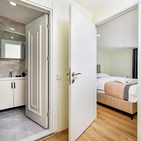 아파트 Modern With Elevator At Taksim&istiklal *